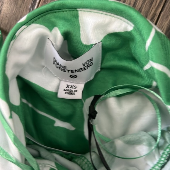 Halter Ginkgo Green Jumpsuit - DVF for Target, Size XXS - Picture 5 of 6